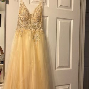 Brand new never worn dress